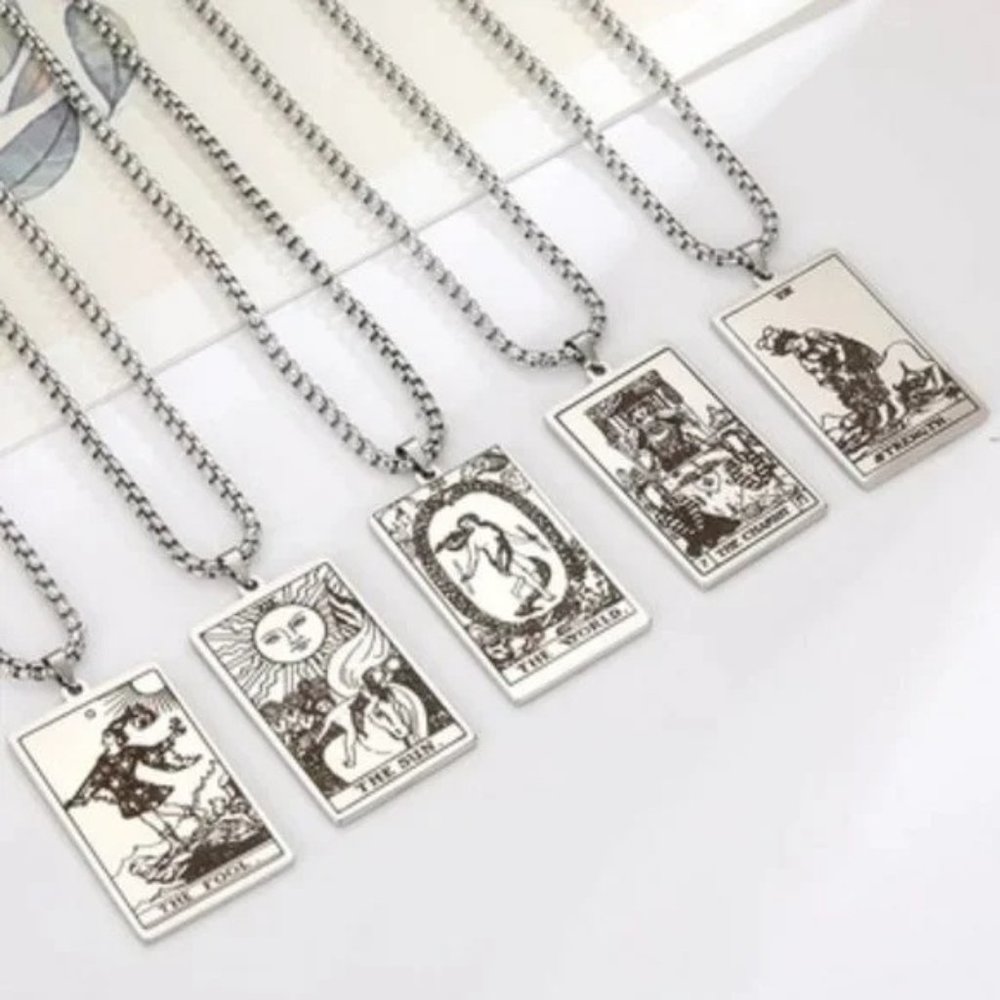 DESIGNER VINTAGE THE STAR TAROT CARD STAINLESS STEEL PENDANT NECKLACE**NEW! - Picture 8 of 9